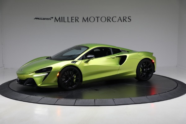 Used 2024 McLaren Artura TechLux for sale $191,900 at Miller Motorcars Aston Martin in Greenwich CT 06830 2