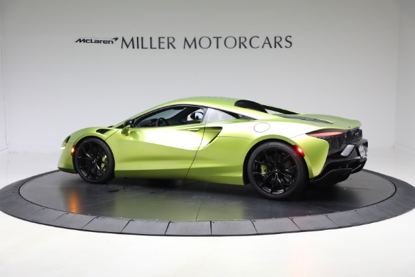 Used 2024 McLaren Artura TechLux for sale $191,900 at Miller Motorcars Aston Martin in Greenwich CT 06830 4