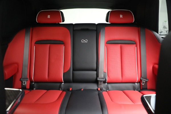 Used 2025 Rolls-Royce Black Badge Cullinan for sale $479,900 at Miller Motorcars Aston Martin in Greenwich CT 06830 28
