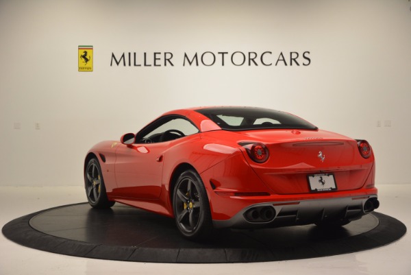 Used 2016 Ferrari California T for sale Sold at Aston Martin of Greenwich in Greenwich CT 06830 17