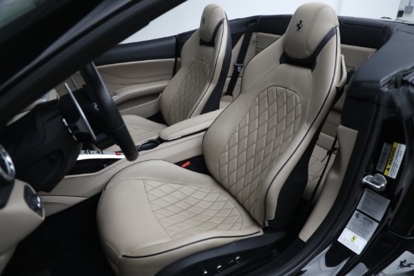 Used 2016 Ferrari California T for sale $122,900 at Miller Motorcars Aston Martin in Greenwich CT 06830 16