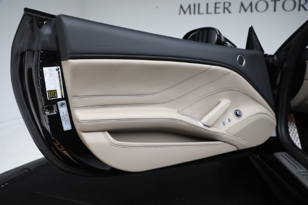Used 2016 Ferrari California T for sale $122,900 at Miller Motorcars Aston Martin in Greenwich CT 06830 18