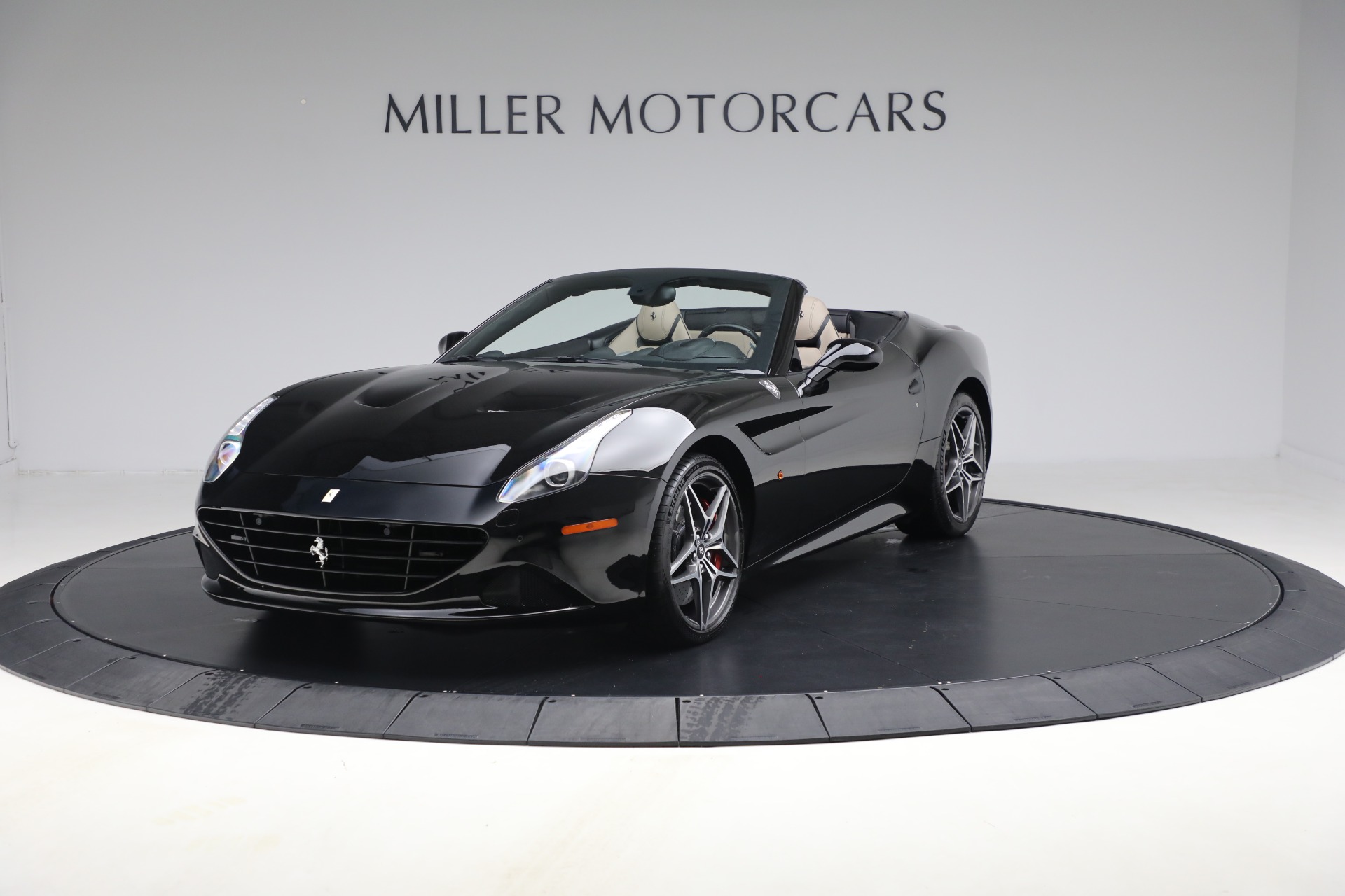 Used 2016 Ferrari California T for sale $122,900 at Miller Motorcars Aston Martin in Greenwich CT 06830 1
