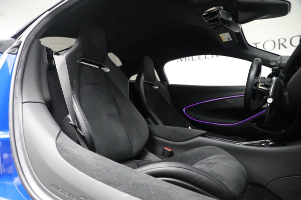 Used 2023 McLaren Artura Performance for sale $164,900 at Miller Motorcars Aston Martin in Greenwich CT 06830 16