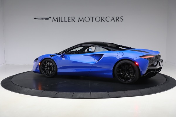 Used 2023 McLaren Artura Performance for sale $164,900 at Miller Motorcars Aston Martin in Greenwich CT 06830 4