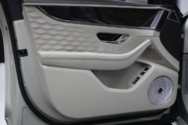 New 2025 Bentley Flying Spur Speed for sale $301,900 at Miller Motorcars Aston Martin in Greenwich CT 06830 17