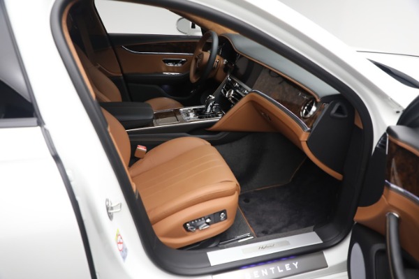 Used 2022 Bentley Flying Spur Hybrid for sale Sold at Miller Motorcars Aston Martin in Greenwich CT 06830 18