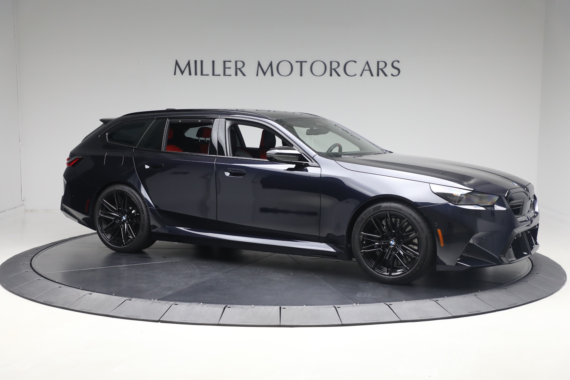 Pre-Owned 2025 BMW M5 Touring For Sale (Special Pricing) | Miller 