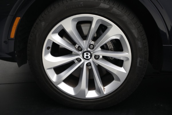 Used 2024 Bentley Bentayga EWB V8 for sale $204,900 at Miller Motorcars Aston Martin in Greenwich CT 06830 16