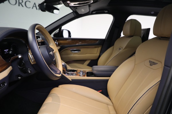 Used 2024 Bentley Bentayga EWB V8 for sale $204,900 at Miller Motorcars Aston Martin in Greenwich CT 06830 19
