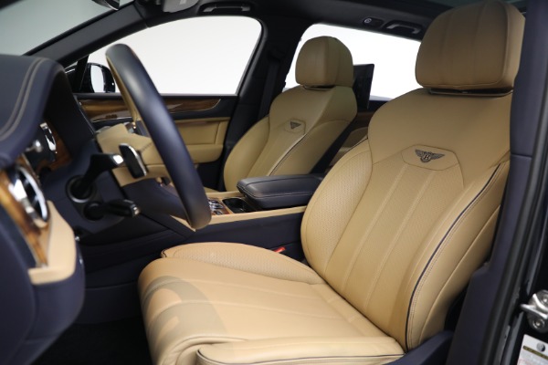 Used 2024 Bentley Bentayga EWB V8 for sale $204,900 at Miller Motorcars Aston Martin in Greenwich CT 06830 20