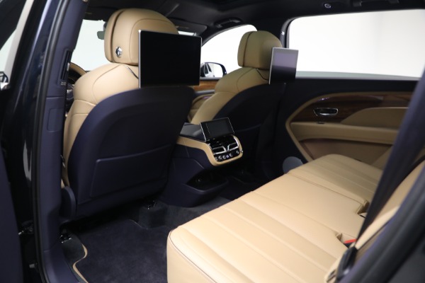 Used 2024 Bentley Bentayga EWB V8 for sale $204,900 at Miller Motorcars Aston Martin in Greenwich CT 06830 21