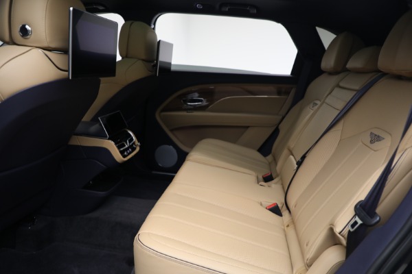Used 2024 Bentley Bentayga EWB V8 for sale $204,900 at Miller Motorcars Aston Martin in Greenwich CT 06830 22