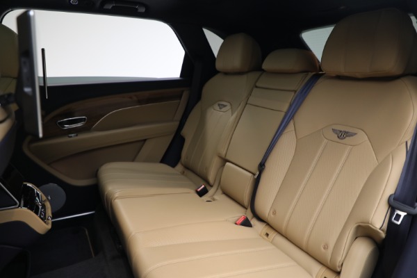 Used 2024 Bentley Bentayga EWB V8 for sale $204,900 at Miller Motorcars Aston Martin in Greenwich CT 06830 23