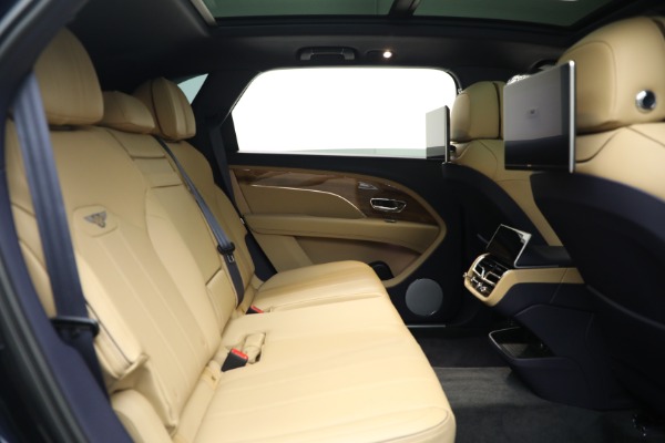 Used 2024 Bentley Bentayga EWB V8 for sale $204,900 at Miller Motorcars Aston Martin in Greenwich CT 06830 25