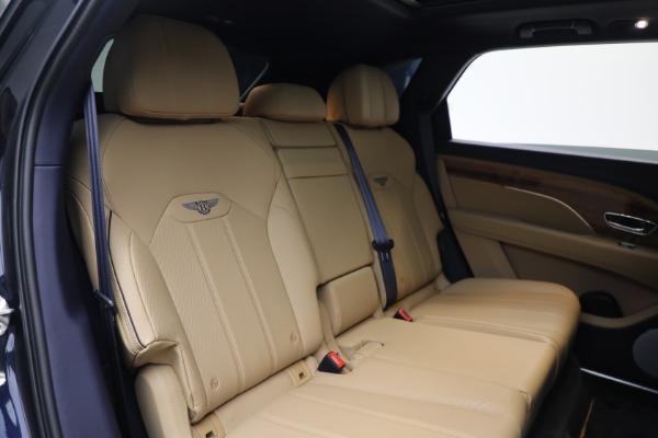 Used 2024 Bentley Bentayga EWB V8 for sale $204,900 at Miller Motorcars Aston Martin in Greenwich CT 06830 26