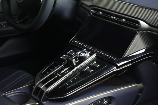 New 2026 Aston Martin Vantage for sale $240,400 at Miller Motorcars Aston Martin in Greenwich CT 06830 27