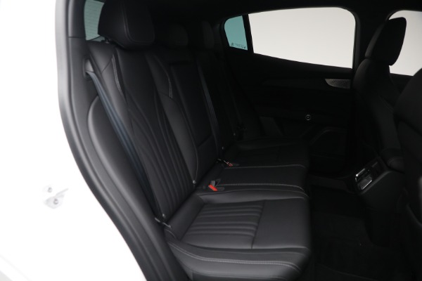 Used 2025 Maserati Grecale for sale $57,550 at Miller Motorcars Aston Martin in Greenwich CT 06830 20