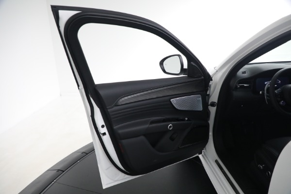 Used 2025 Maserati Grecale for sale $57,550 at Miller Motorcars Aston Martin in Greenwich CT 06830 21