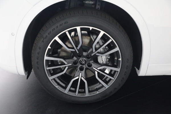 Used 2025 Maserati Grecale for sale $57,550 at Miller Motorcars Aston Martin in Greenwich CT 06830 24
