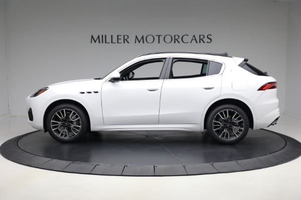 Used 2025 Maserati Grecale for sale $57,550 at Miller Motorcars Aston Martin in Greenwich CT 06830 3