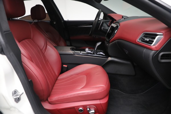 Used 2022 Maserati Ghibli Modena Q4 for sale Sold at Miller Motorcars Aston Martin in Greenwich CT 06830 18