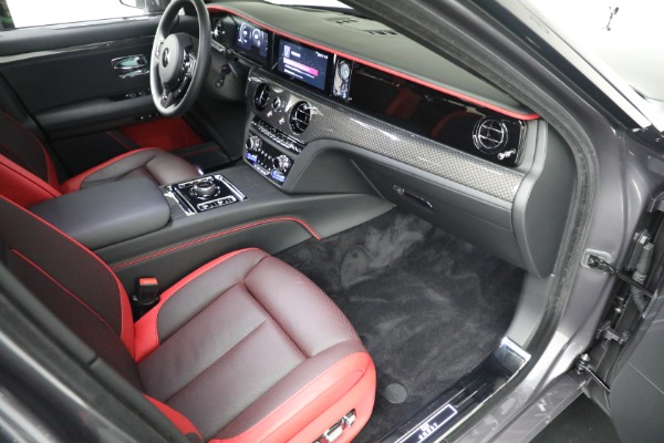 Used 2025 Rolls-Royce Black Badge Ghost for sale $429,900 at Miller Motorcars Aston Martin in Greenwich CT 06830 25