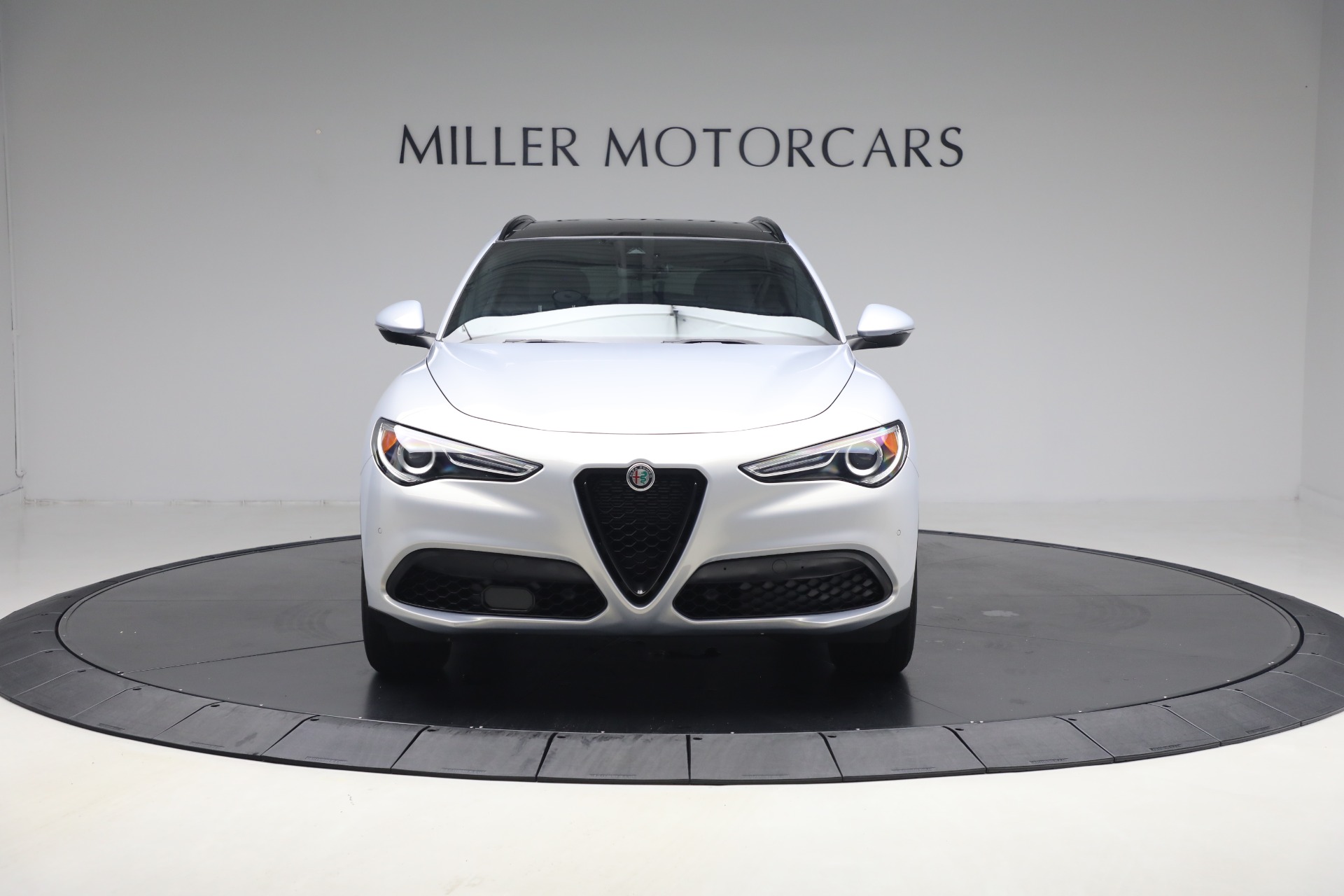 Dash Cam Review FITCAMX Caméra De Voiture Pour Alfa Romeo Stelvio/Giulia - 4K 2160P - WiFi - Vision Nocturne - Installation Plug & Play