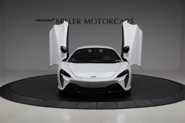 New 2026 McLaren Artura TechLux for sale $304,500 at Miller Motorcars Aston Martin in Greenwich CT 06830 13