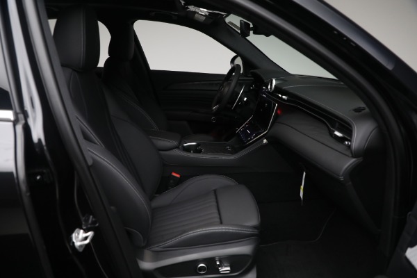 New 2025 Maserati Grecale for sale $86,745 at Miller Motorcars Aston Martin in Greenwich CT 06830 16
