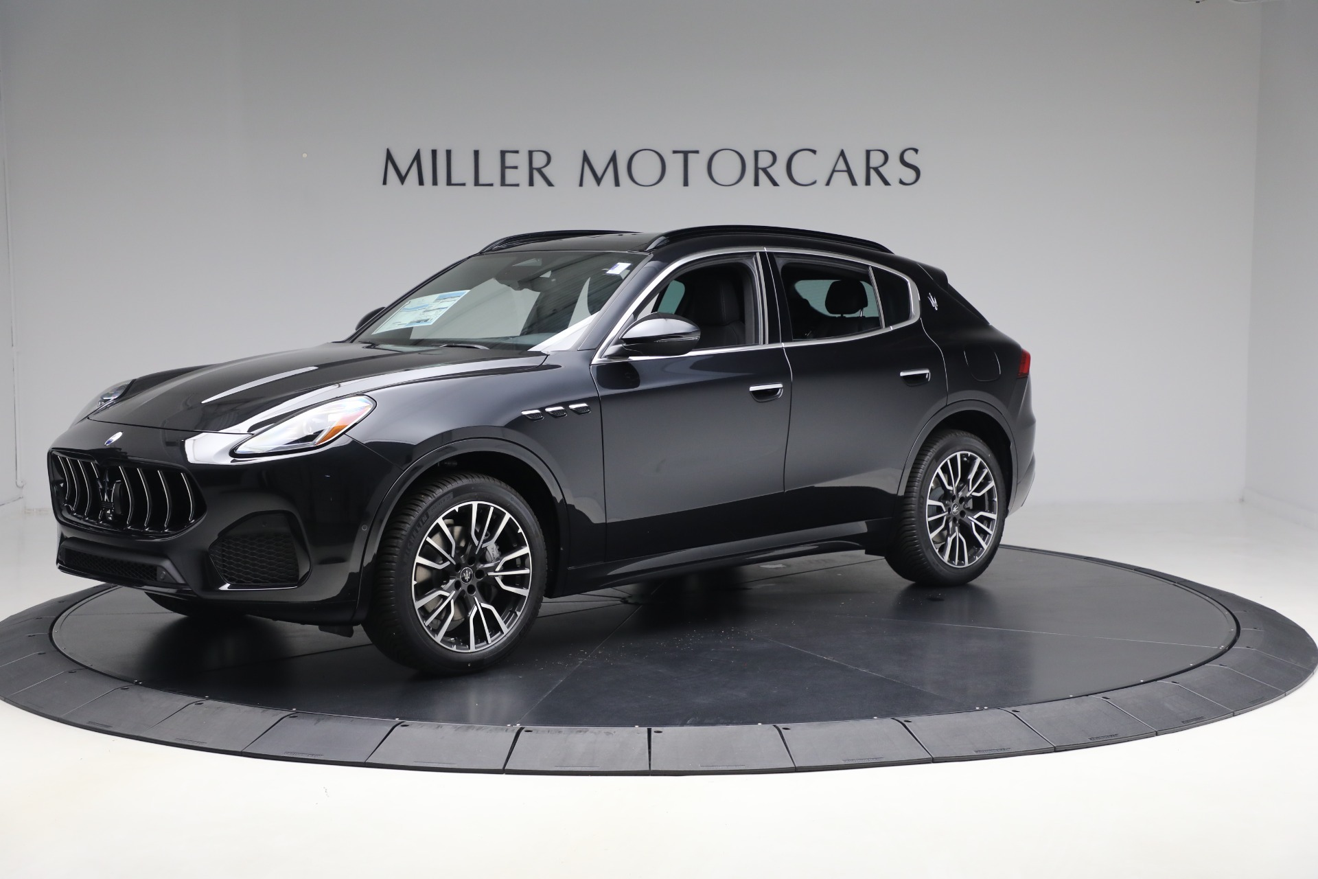 New 2025 Maserati Grecale for sale $86,745 at Miller Motorcars Aston Martin in Greenwich CT 06830 1