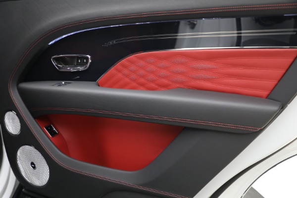 Used 2025 Bentley Bentayga EWB Azure V8 for sale $259,900 at Miller Motorcars Aston Martin in Greenwich CT 06830 27