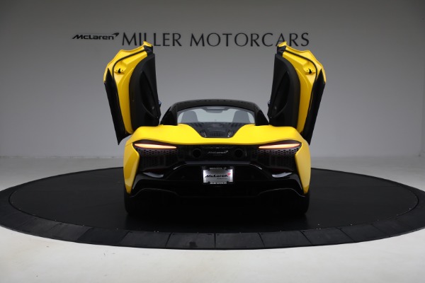 Used 2024 McLaren Artura for sale $193,900 at Miller Motorcars Aston Martin in Greenwich CT 06830 17
