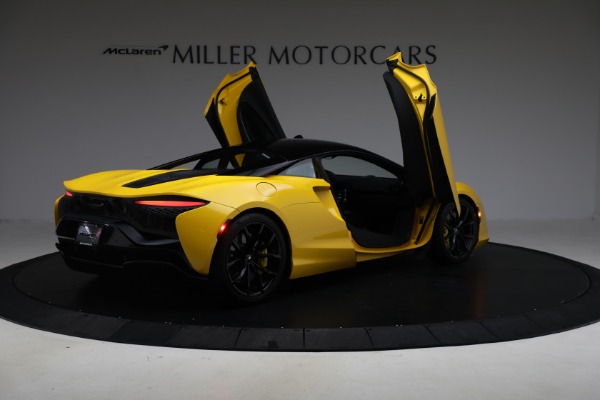 Used 2024 McLaren Artura for sale $193,900 at Miller Motorcars Aston Martin in Greenwich CT 06830 18