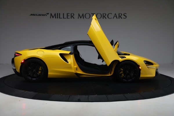 Used 2024 McLaren Artura for sale $193,900 at Miller Motorcars Aston Martin in Greenwich CT 06830 19