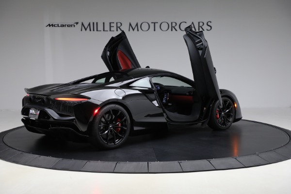 Used 2024 McLaren Artura TechLux for sale $196,900 at Miller Motorcars Aston Martin in Greenwich CT 06830 18