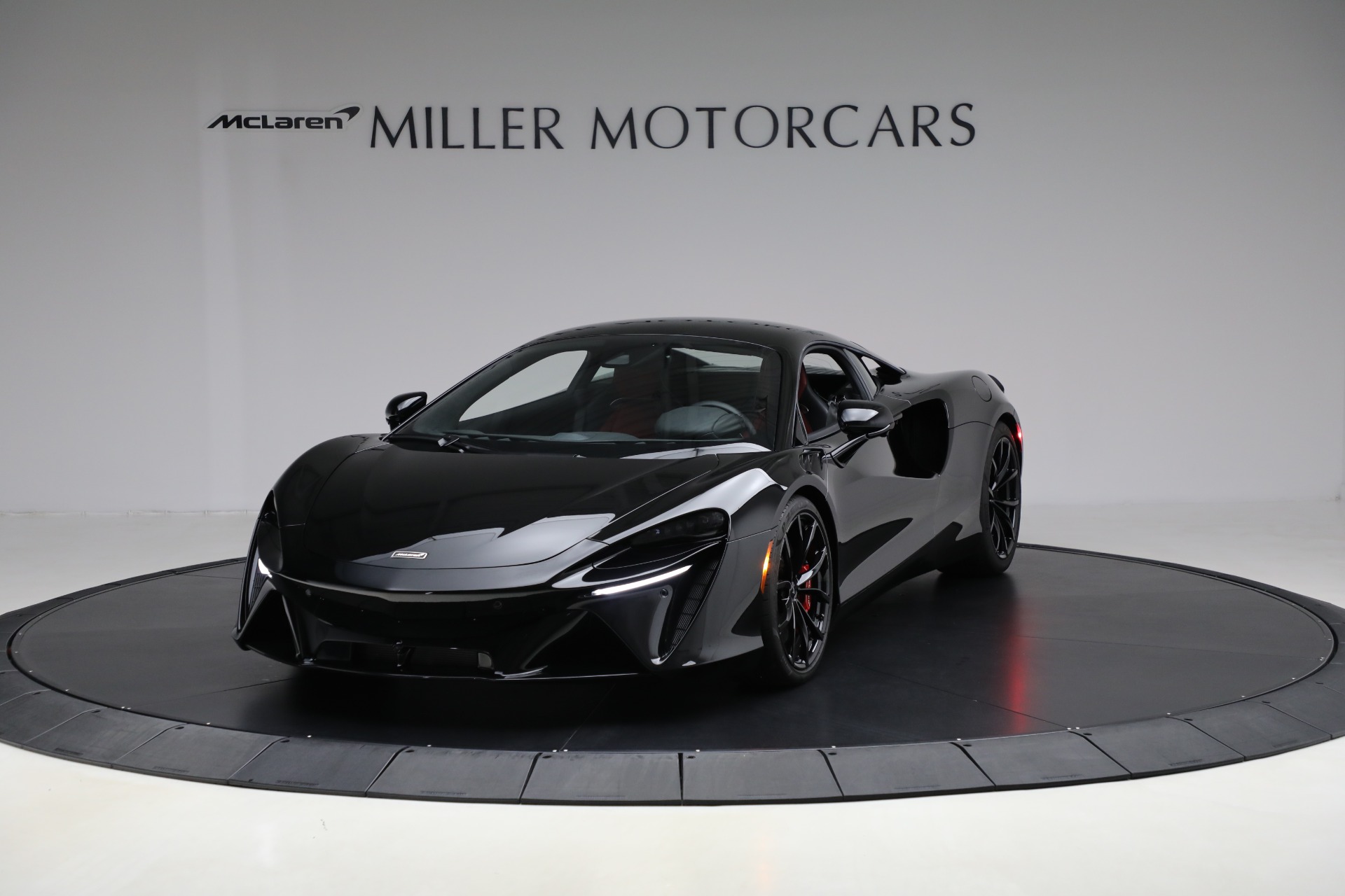 Used 2024 McLaren Artura TechLux for sale $196,900 at Miller Motorcars Aston Martin in Greenwich CT 06830 1