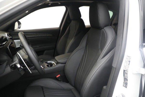 Used 2025 Maserati Grecale Modena for sale $61,116 at Miller Motorcars Aston Martin in Greenwich CT 06830 13