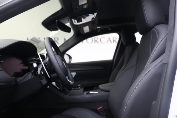 Used 2025 Maserati Grecale Modena for sale $61,116 at Miller Motorcars Aston Martin in Greenwich CT 06830 14