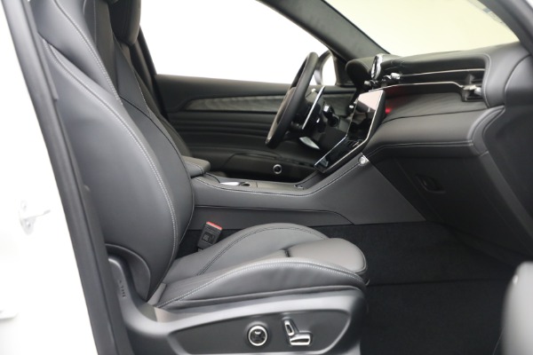 Used 2025 Maserati Grecale Modena for sale $61,116 at Miller Motorcars Aston Martin in Greenwich CT 06830 17