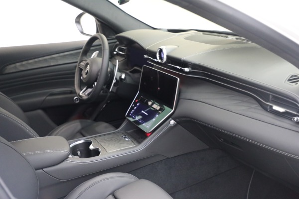 Used 2025 Maserati Grecale Modena for sale $61,116 at Miller Motorcars Aston Martin in Greenwich CT 06830 18