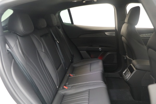 Used 2025 Maserati Grecale Modena for sale $61,116 at Miller Motorcars Aston Martin in Greenwich CT 06830 19