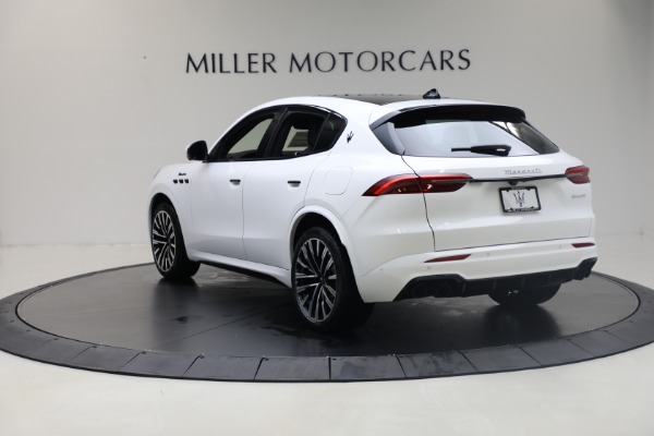 Used 2025 Maserati Grecale Modena for sale $61,116 at Miller Motorcars Aston Martin in Greenwich CT 06830 4