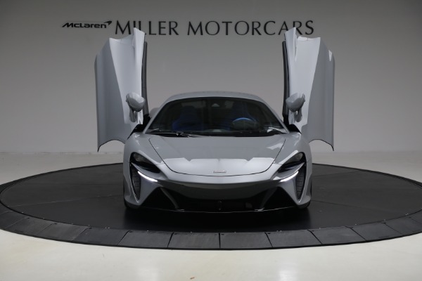Used 2023 McLaren Artura for sale $184,900 at Miller Motorcars Aston Martin in Greenwich CT 06830 13