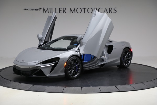 Used 2023 McLaren Artura for sale $184,900 at Miller Motorcars Aston Martin in Greenwich CT 06830 14