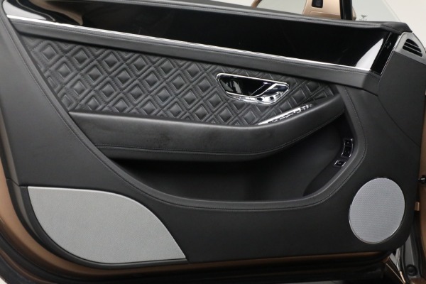 Used 2022 Bentley Continental GT V8 for sale $159,900 at Miller Motorcars Aston Martin in Greenwich CT 06830 18