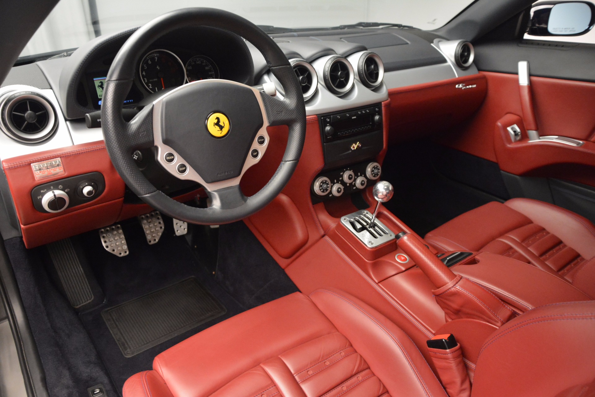 Ferrari 612 Scaglietti Sessanta салон