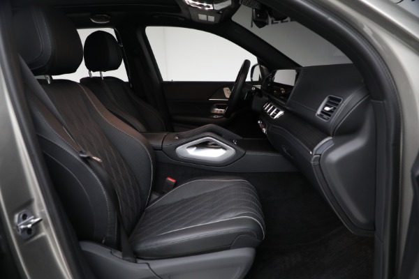 Used 2024 Mercedes-Benz Maybach GLS 600 4MATIC for sale Sold at Miller Motorcars Aston Martin in Greenwich CT 06830 17