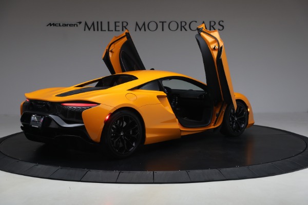 Used 2024 McLaren Artura Performance for sale $192,900 at Miller Motorcars Aston Martin in Greenwich CT 06830 18