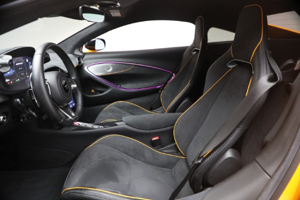 Used 2024 McLaren Artura Performance for sale $192,900 at Miller Motorcars Aston Martin in Greenwich CT 06830 22